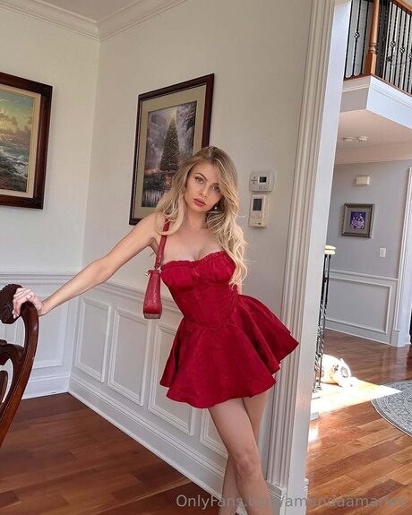 Bellaamarieeeee model akt foto