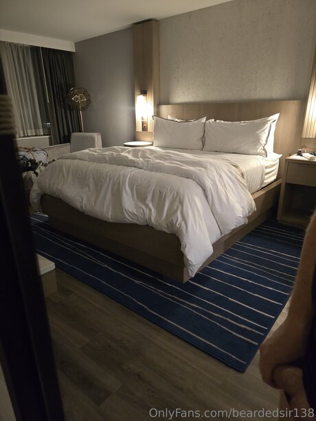 Beardedsir138 heiße erwachsene archiv