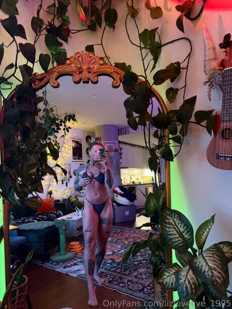 Lizlovelive 1995 top hd foto