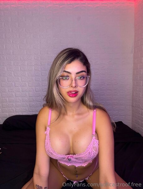 Soficastroof Free model heiße bild