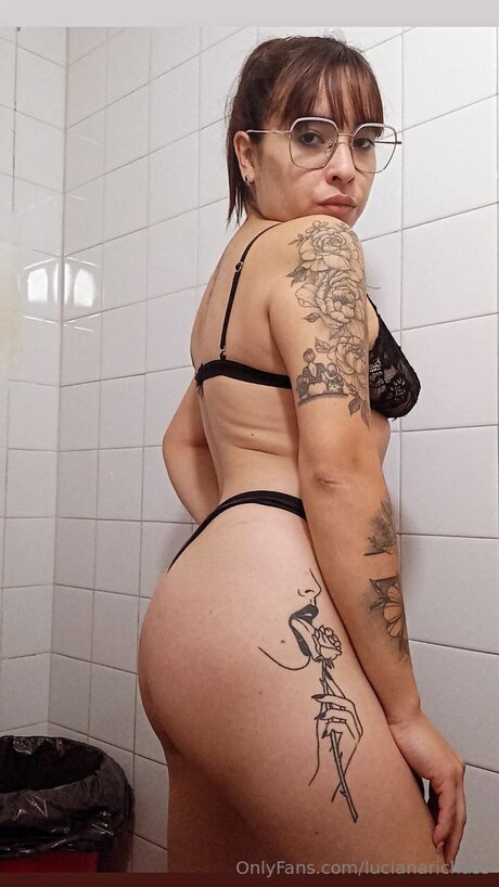 Lucianarichass heiße schöne bild