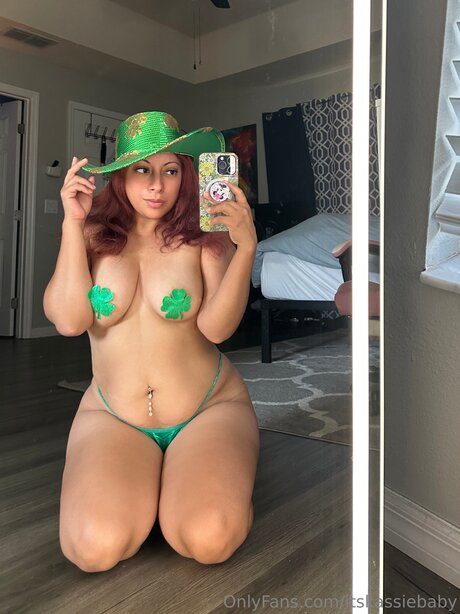 Itskassiebaby erotische nackt galerien