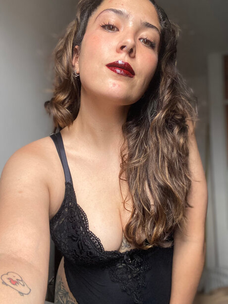 Kinkydaniela pornostar nette bild