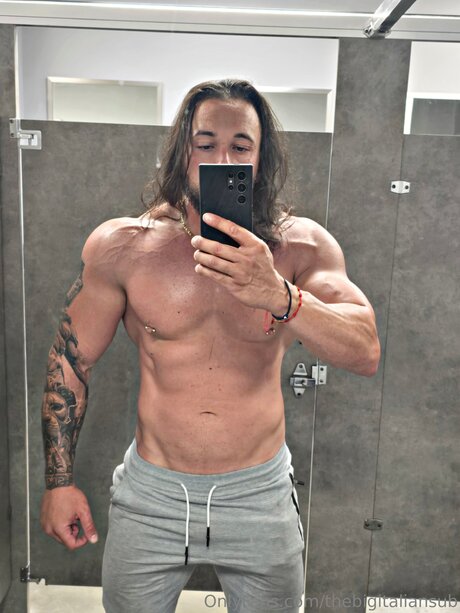 Thebigitaliansub erotische top bilder