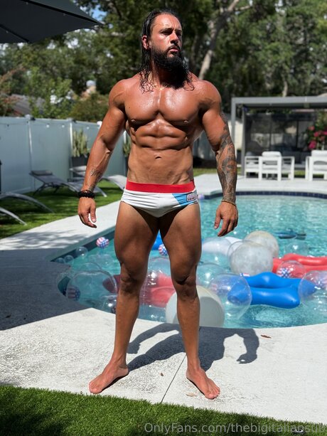 Thebigitaliansub nackt pornografische bild