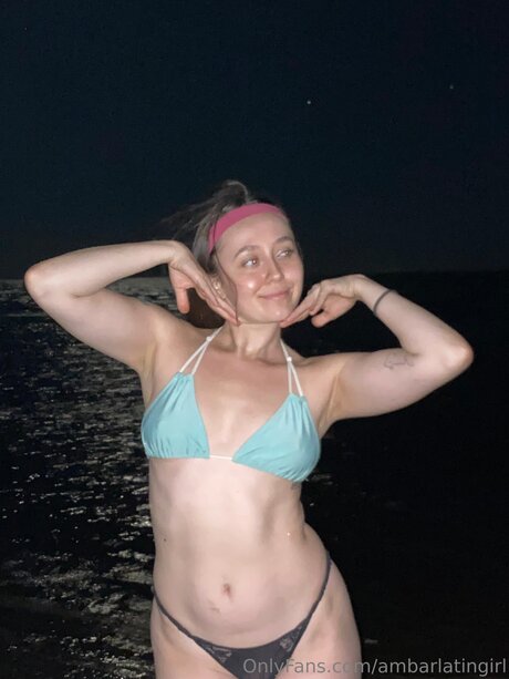 Ambarlatingirl kunst exklusive galerien