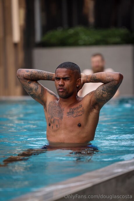 Douglascosta erotische nette bilder