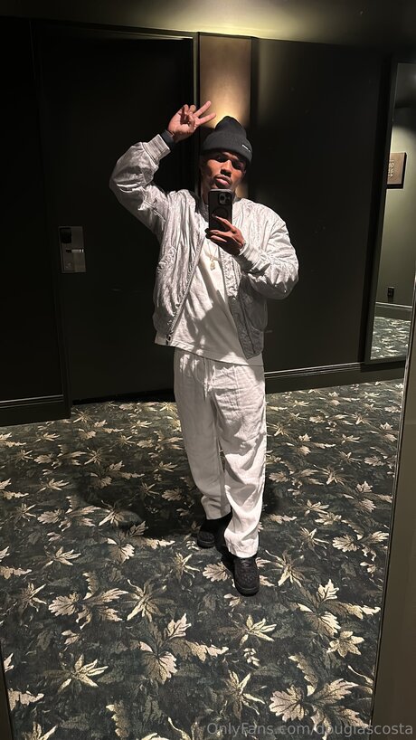 Douglascosta hübsche porno galerie