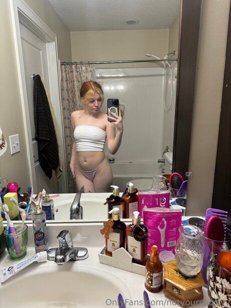 Notyourshortyy model nackt galerie