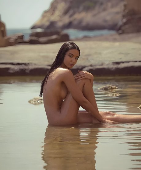 Sheila Pereira top freie foto