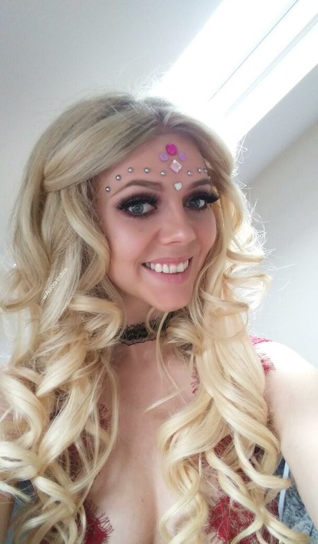 Aurora Indica nacktheit exklusive bilder