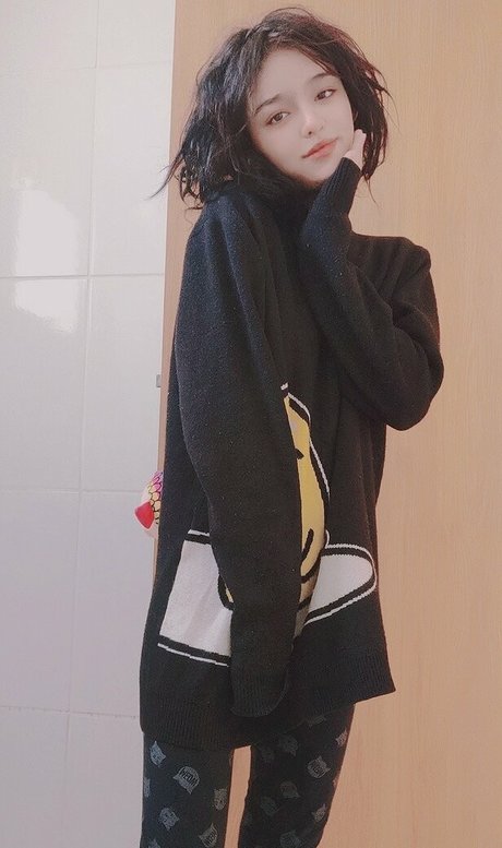 Loolizinhareal hübsche nackte bild