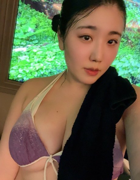 ravirin live heiße nackt bild