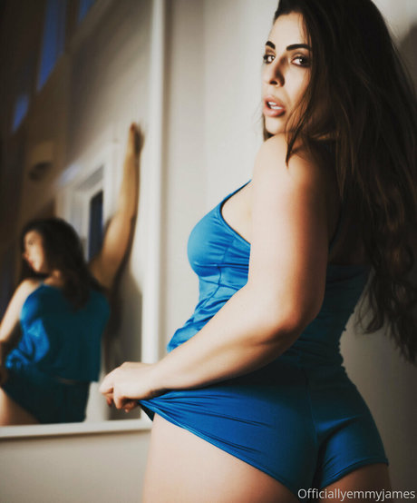 officiallyemmyjames perfekte nacktheit galerie