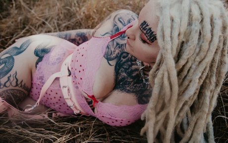 luckylou 666 model xxx archiv