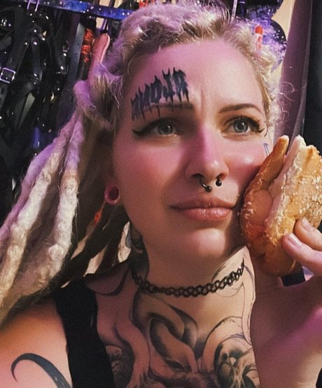 luckylou 666 freie pornostar foto