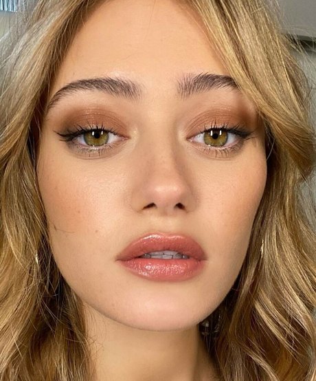 Ella Purnell xxx exklusive galerien