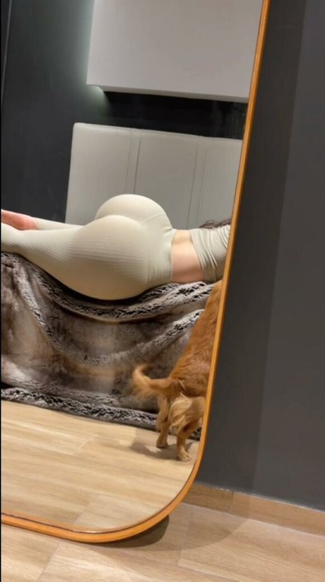 Noure Sahli xxx top fotos