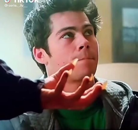 Noure Sahli freie erwachsene bild