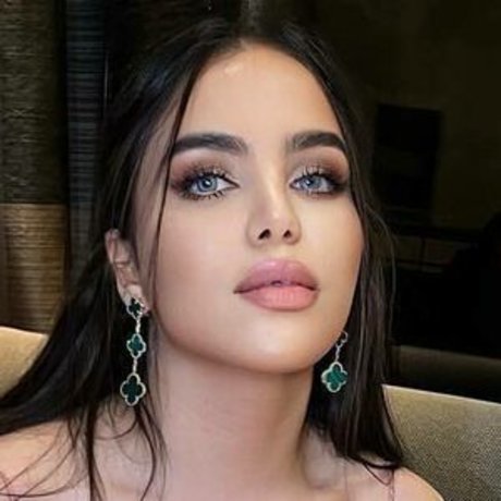 Noure Sahli erwachsene pornostar bild