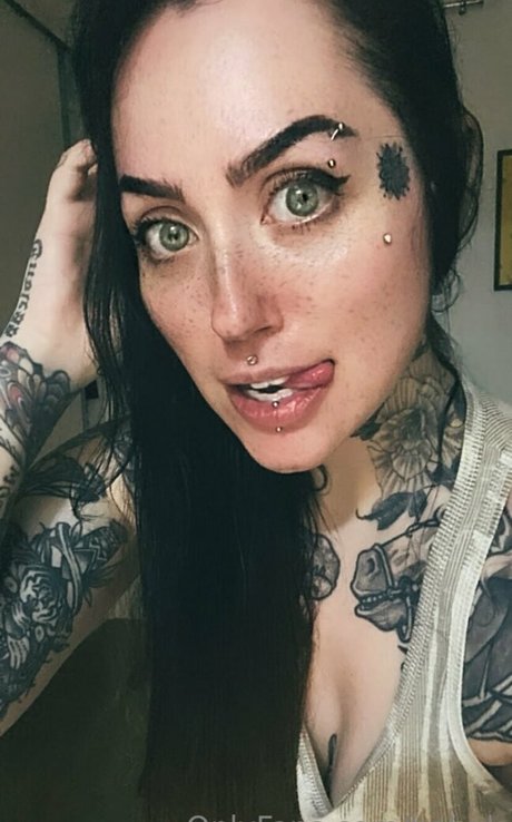 Barbara Garcievski kunst nackte bild