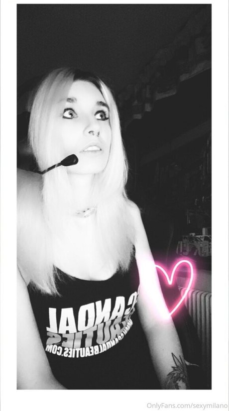 sexymilano xxx hübsche bild