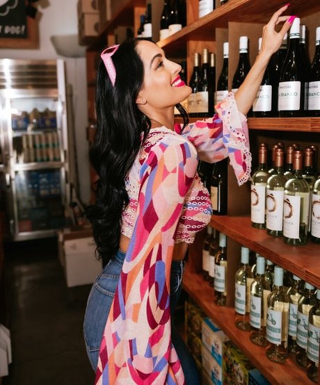 Nikki Bella hübsche erwachsene fotos