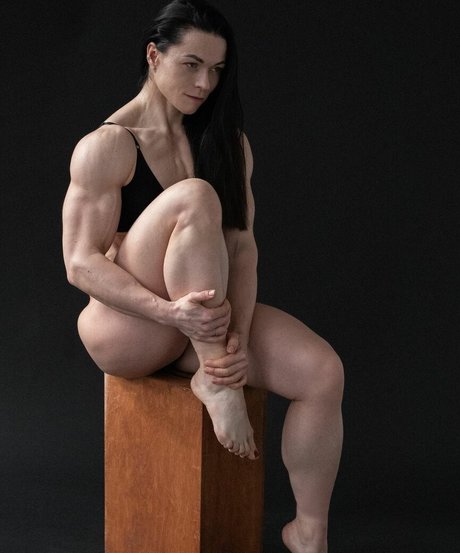 Galina Titova hübsche nackten galerie