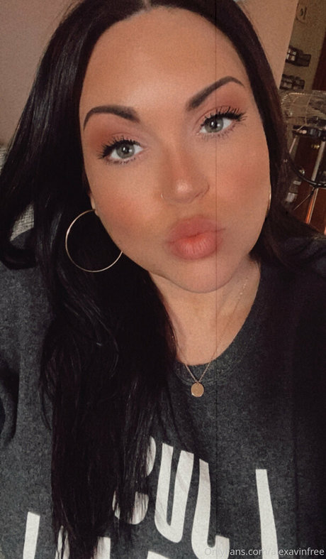 alexavinfree nackt schöne bild