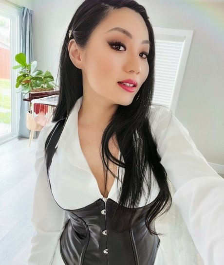 Tina Guo freie nackten foto