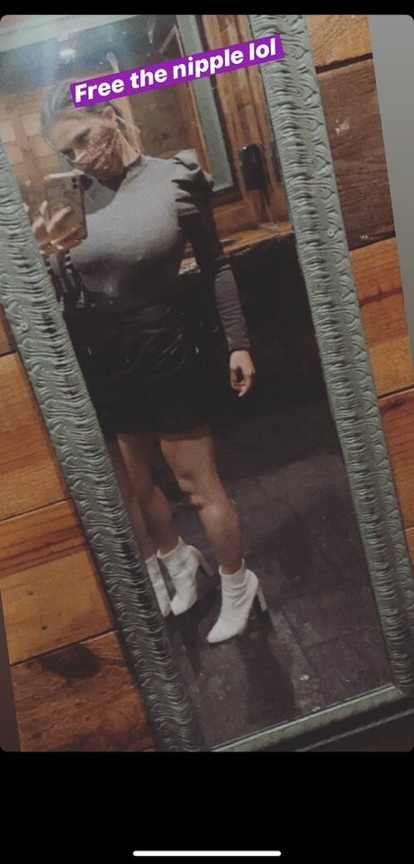 Sara Civian hd sexy fotos