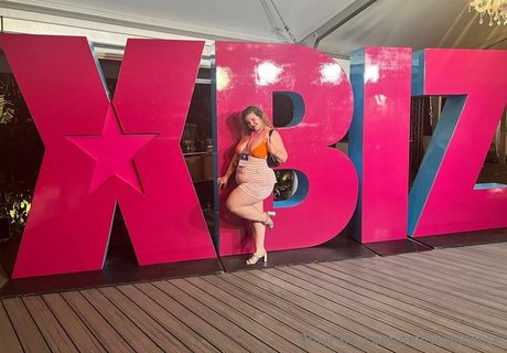 mollynonsense erotische pornografische foto