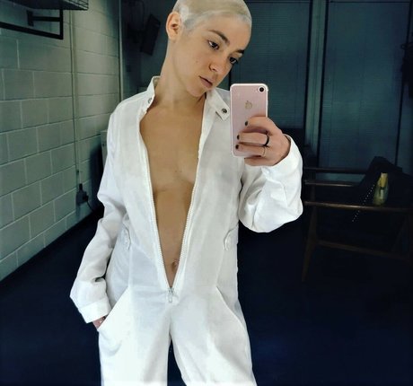 Valentina Bandeira schauspielerin kunst bilder