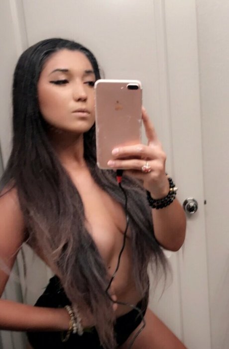 SukeshaRay heiße schöne bild