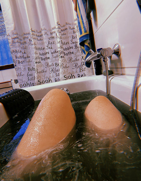 marypoppy schauspielerin akt bilder