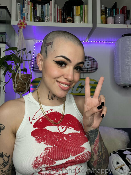 Happyrebby nacktheit fotos