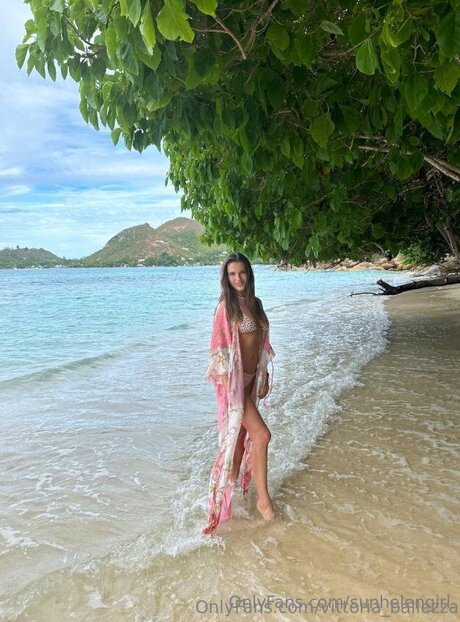 Sunhelengirl heiße nacktheit bilder