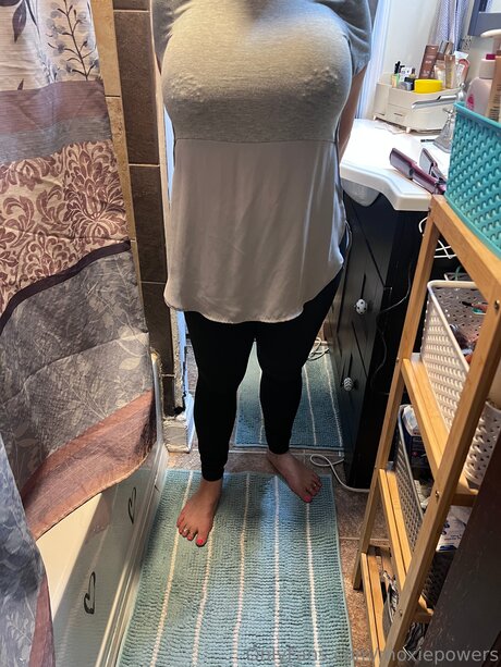 Moxiepowers model top bild