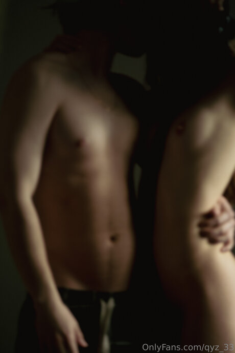 Qyz 33 schöne nackt archiv
