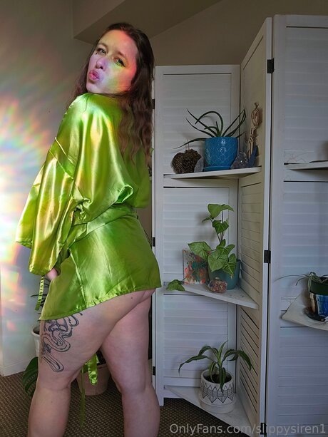 Slippysiren1 erwachsene pornographische bilder