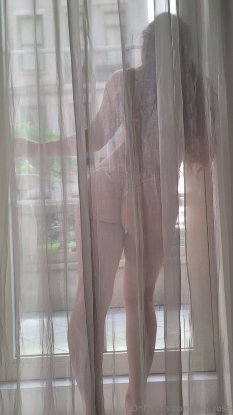 Aka Rose schöne porno foto