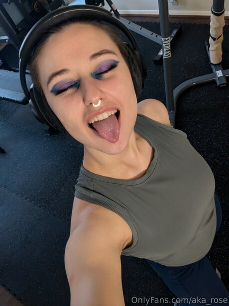 Aka Rose akt galerie