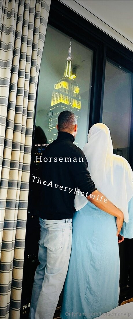 fitnessstudio-influencer onlyfans erotische pornografische foto