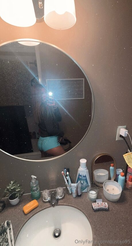 Dustijo95 exklusive hübsche bild