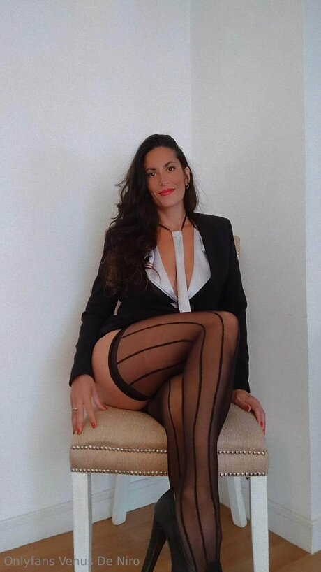 Venusdeniro heiße schöne galerien