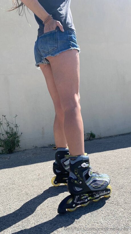 Miss Mila Ray schöne erwachsene archiv