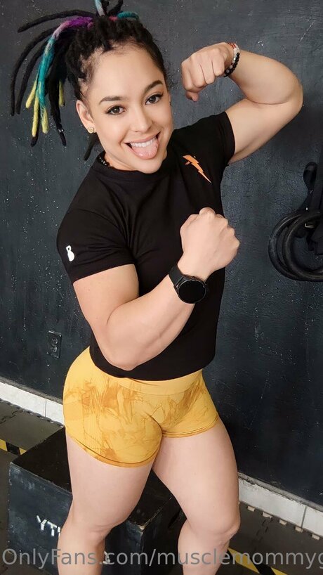 Queenmuscleavery erotische freie galerie