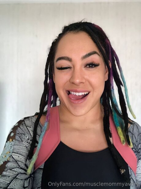 Queenmuscleavery akt bild