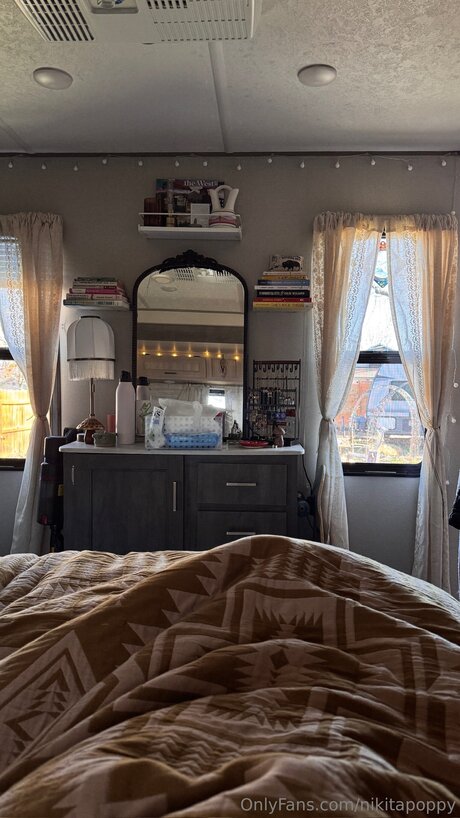 Nikitapoppy erotische hübsche bild