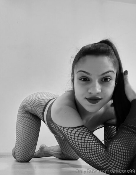 Aleksss99 nackt sexy fotos